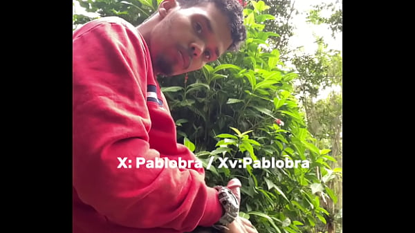 Batendo uma no escad&atilde;o