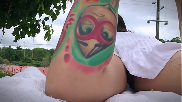 gardener with no panty