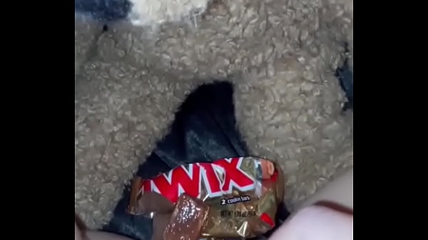 MUSLIM GIRL MASTURBATES WITH FOOD -KINKY PORN COMPILATION-LOS ANGELES USA-AMATEUR ARABIAN SNOWWHITE