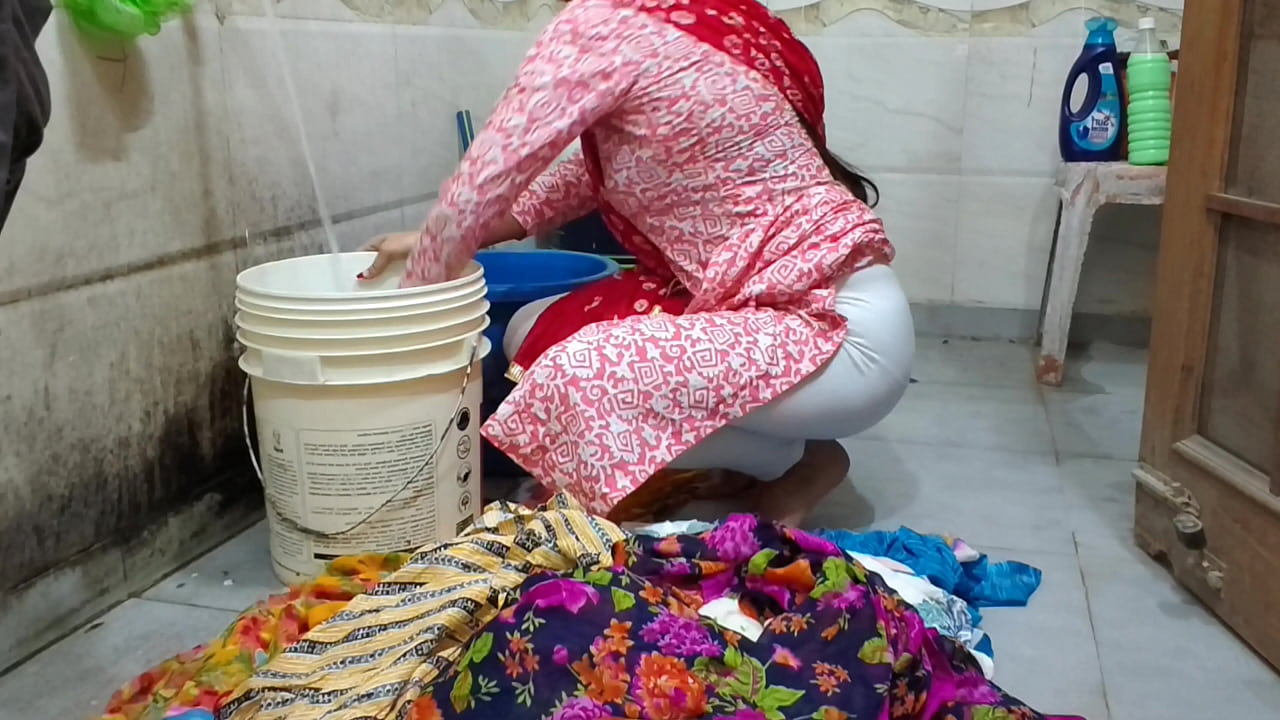 Desi Wife Bathroom sex In Outdoor (Official video By Localsex31)