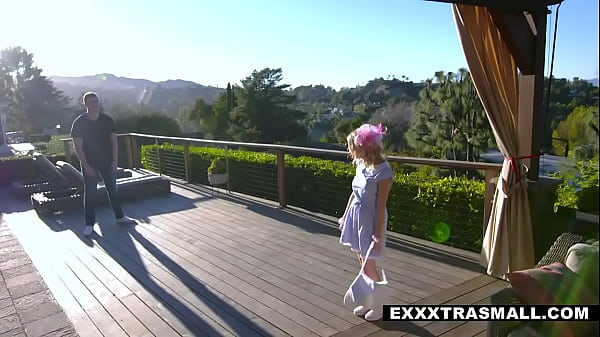 Cute and petite stepsis complained about never beeing eaten out