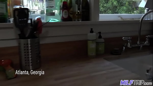 MilfTrip meets a hot body mom while on vacation in an AirBnB