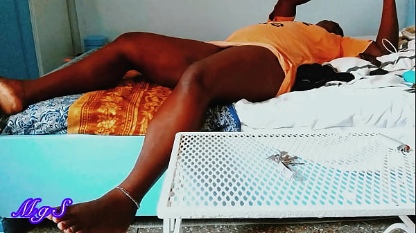 Amateur porn lovers couple makes their first missionary fuck sex tape home