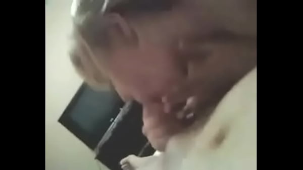 Putita comiendome la polla