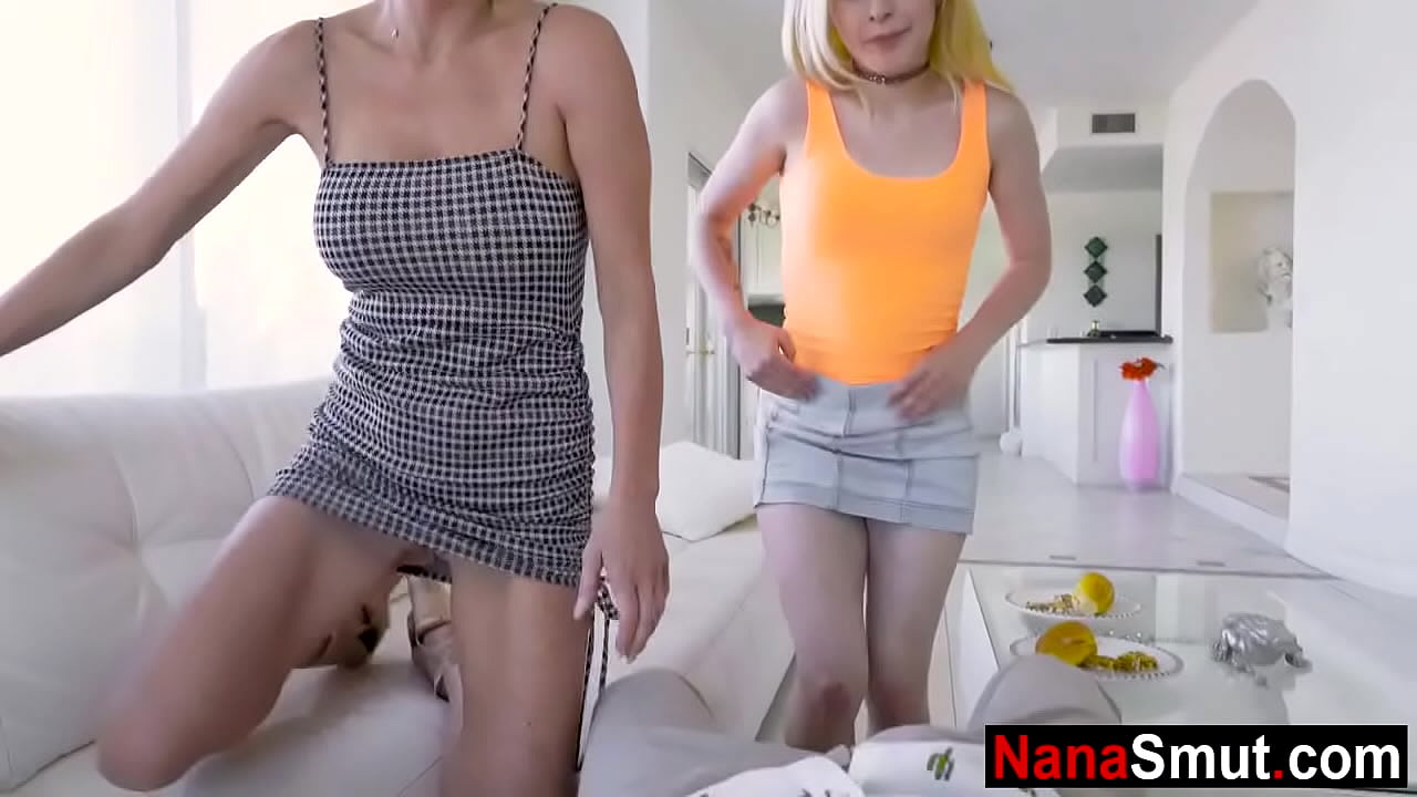 La abuelastra le da a su hermanastro y hermanastra una lección de sexo
                     sex teen blowjob mature young threesome deepthroat old family taboo gilf stepsister stepbrother old and young mature woman step grandmother step granny step grandma step grandson muchos negros