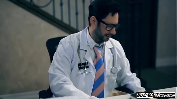 Lesbian fisted by doctor to get pregnant