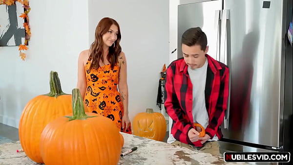 Milf Pull Out Dick From Pumpkin