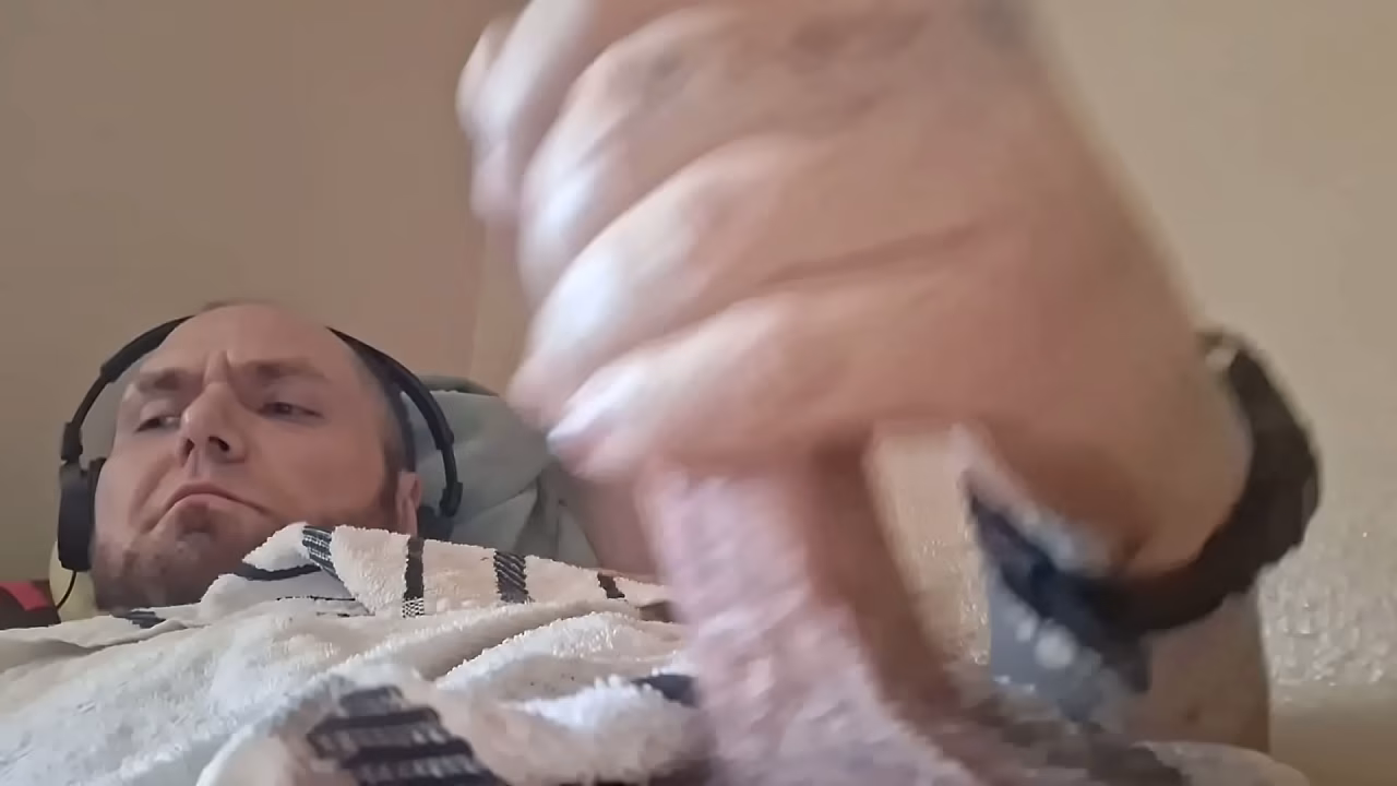 Stuntdick Strokes His Juicy Cock To Completion