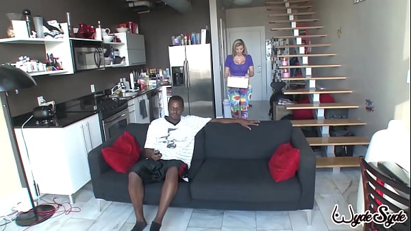 Curvy Wife Sara Jay Gets Her Mature Pussy Dicked By BBC J Cannon!