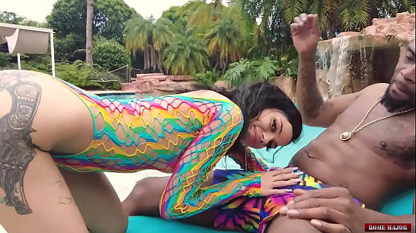 Petite Hottie Sisi Pesos Rides And Milks Rome Major's Huge Cock!