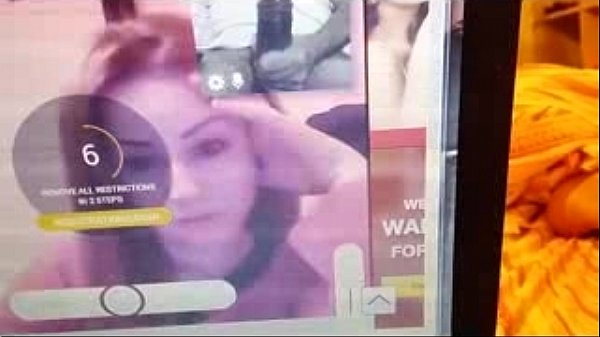Cazzone nel web ammirato da donne