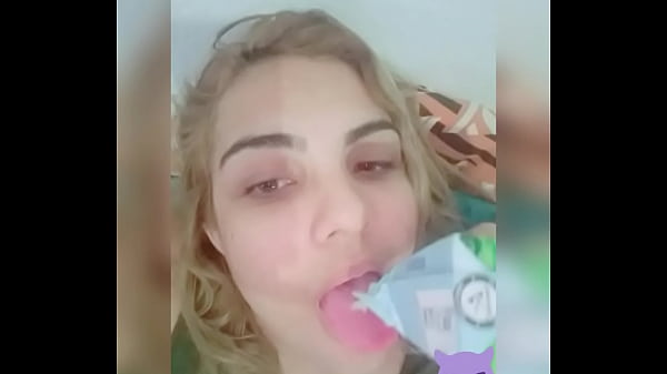 Download Video - Leite na boquinha&quest;&quest; Del&iacute;cia