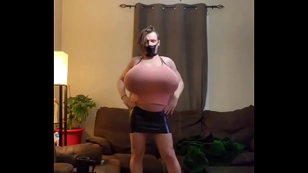 I find myself very attractive, Beautiful and Feminine. Massive Boobs and Sexy Legs in High Heels