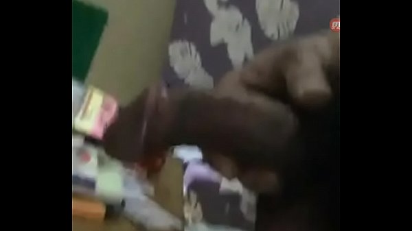 Show hàng cu cong đầu khất to xuất tinh trên blued