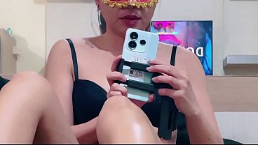 Bokep indo terbaru - Streamer cantik keturunan Indonesia mix Tionghoa spesial Live streaming colok memek