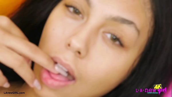Sophisticated & Stunning model shows her sexy body