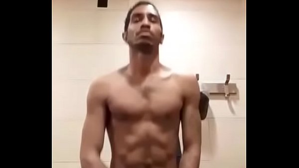 Download Video - Trey Longz Solo Show &num;9&colon; Hi Liz&period;&period;&period; Solo Show and Dancing to Ski Mask by SmokePurp