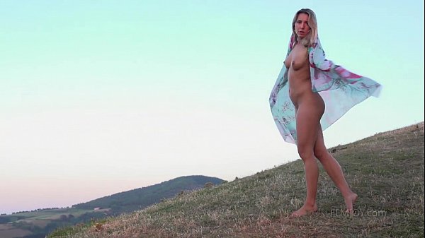 thumb sensual sunset tease