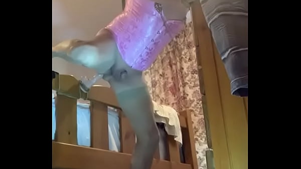 Sissy Anal Se Baise Et Jouit Avec Une Bite Molle