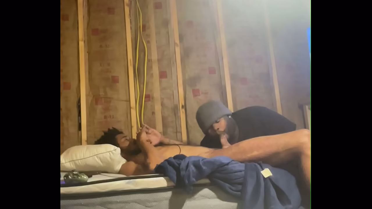 Fuck buddy giving me head