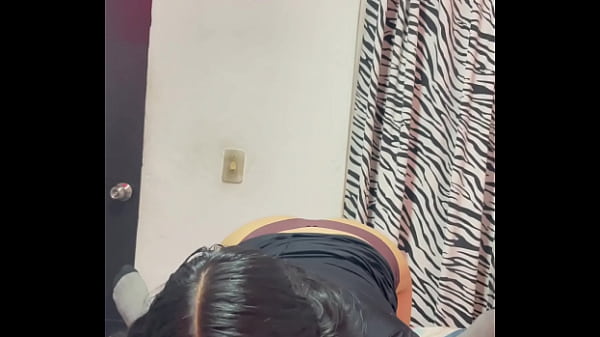 Download Video - Mi cu&ntilde;ada llega de una fiesta con su vestido sexy con ganas de coger