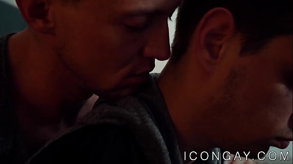 Hot gays Michael Delray and Pierce Paris in sensual anal sex