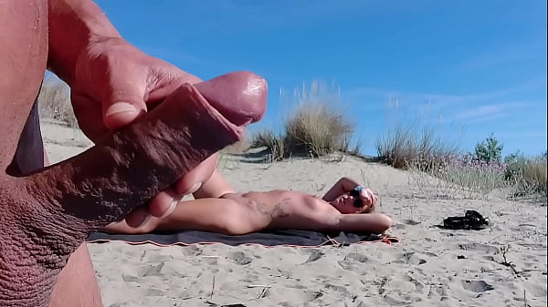 He pulls out his big cock in front of this stranger ... How will she react ...? It is really risky!