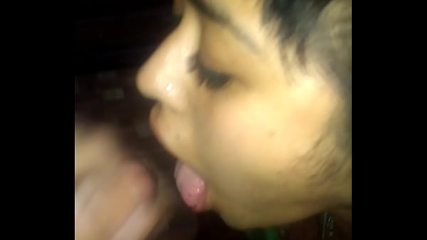 Download Video - Le hago unas buenas mamadas a m&iacute; marido amateur