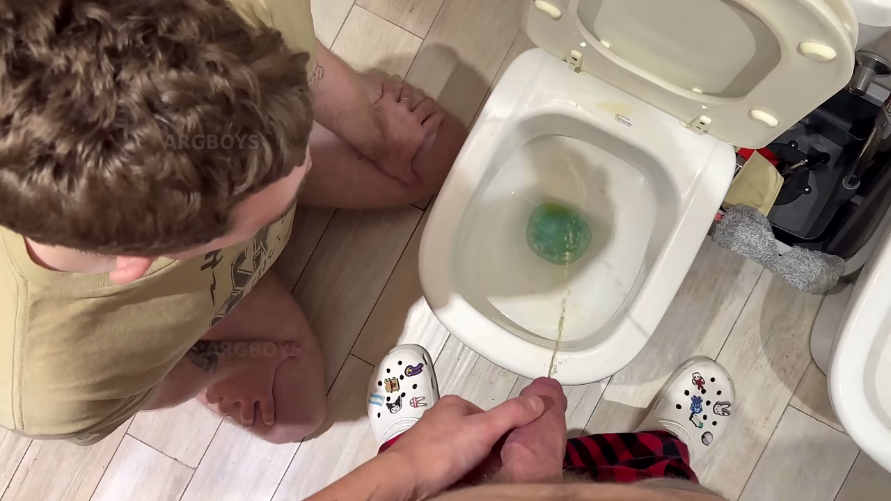 He Kisses my Big Hard Cock while I pee