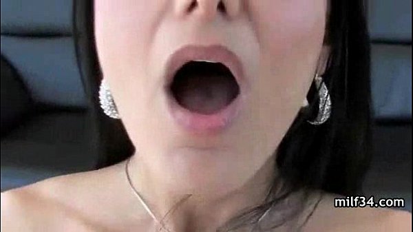 Horny MILF Gets Kinky