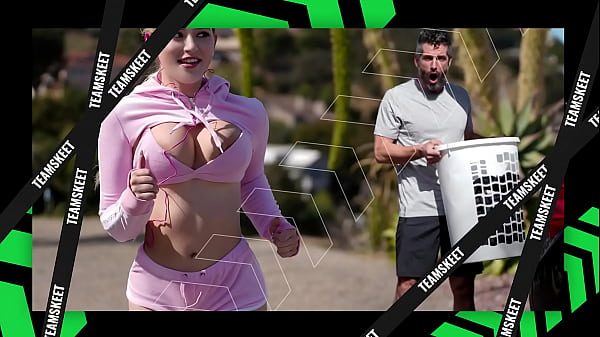 Stunning Mylf With Big Boobs Audrey Madison Cums Four Times On Her First Pornstar Interview