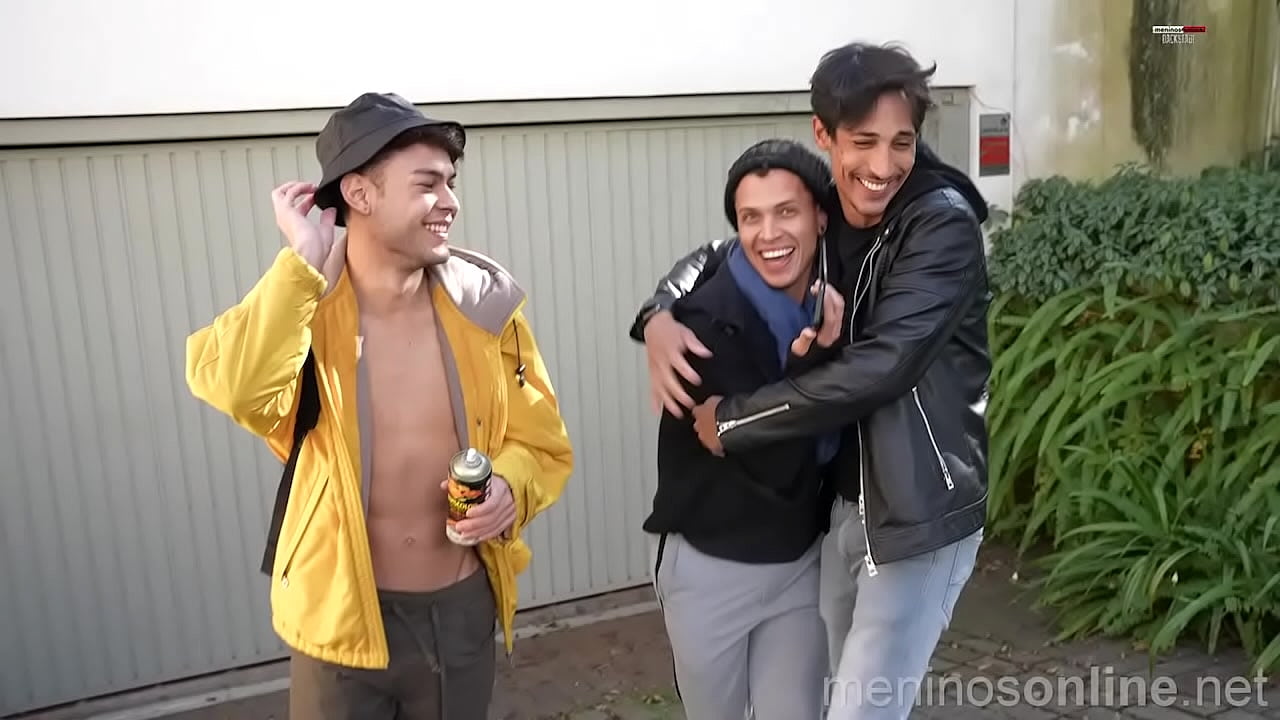 Making OF - Júnior Peixoto & Hanry Onlyjapa - Bareback (Mr.Chupa Pau)
                    doggystyle japanese bastidores japa divertido making of meninos online henrique bailarino junior peixoto hanry onlyjapa onlyjapa bruno xoto muchos negros