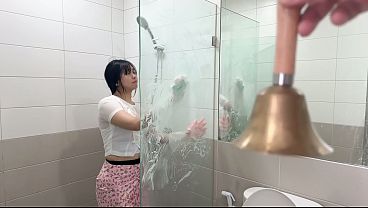Beautiful Big ass maid Horny