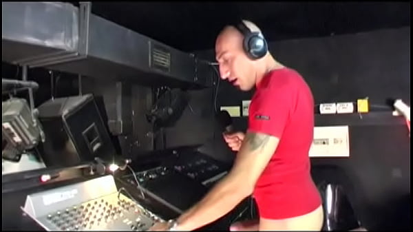 Zoccolissime al Club Prive' scn02