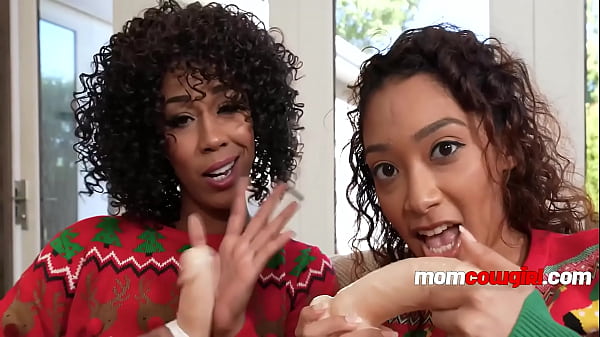 Christmas Fucking With Stepmom And Stepsis