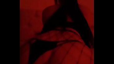 Mi colega no lo dudo mucho cuando vio la polla gruesa