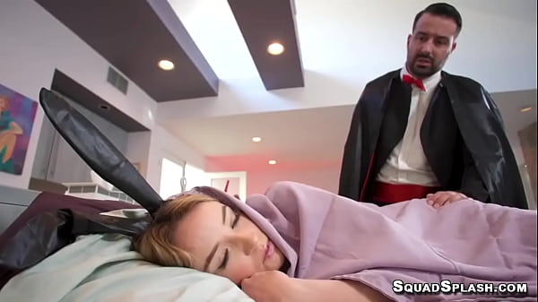 Tiny Maria Kazi riding and gives footjob