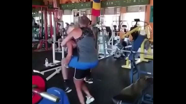 Ela ejazi lift and carry