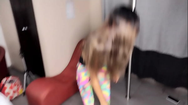 The beautiful COUSIN moves her ASS a lot IN TIGHTS. WOULD YOU MOVE IT LIKE THIS ON MY DICK? I WILL FUCK HER IN 4 I HOPE SHE IS ASSHOLE AS IT LOOKS, WHAT A GOOD FUCK!!