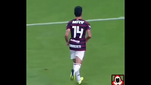 Pornographic goal De Arrascaeta in Ceará whore with more than 50 thousand people in the stadium.