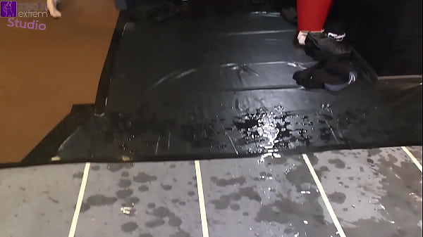 Squirt and pussy juice world record! Girlfriend splashed me extremely full with pussy juice and piss! Cam 1