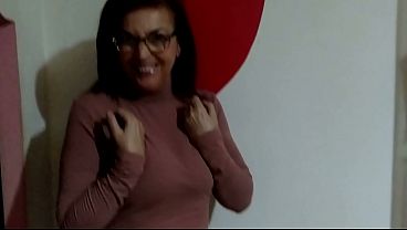 Download Video - cincuentonas calientes&colon; la mature Rocio quiere toda la leche en su boca &lpar;completo en Red&rpar;