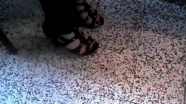 Carnage in Shoe Studs at the Mountain Chalet (Stomach Demolition)
