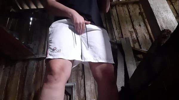 Country girl jerks off in a hut and cums in her clothes