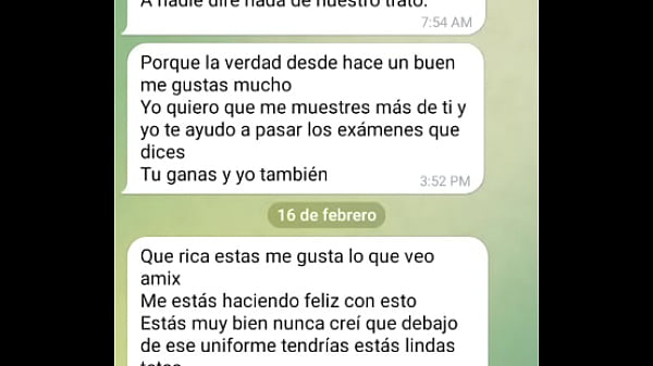 Estudiante da las nalgas por ayuda en subir cal...