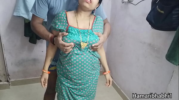 Fucking Hot Indian Wife Cum Inside Her Tight Pussy With Desi Orgasm In Hindi Audio. Indian Desi Hindi BF Video.