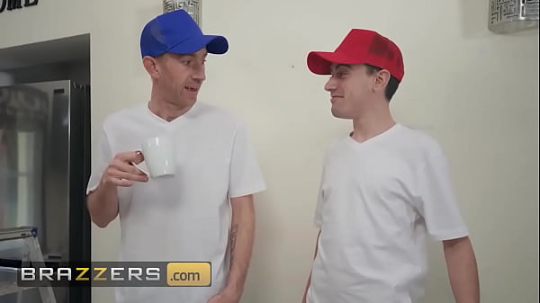 BRAZZERS - Louise Lee Rewards The Housepainters She Hired With A Chance To Paint Her Face With Cum