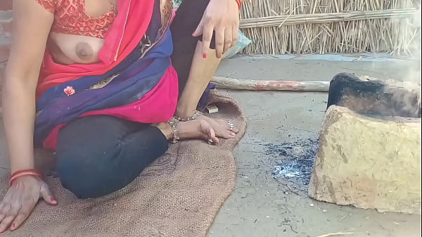 Village Bhabhi was making roti in the kitchen, when brother-in-law asked for roti, she gave him her pussy