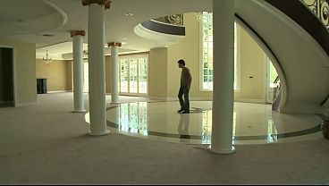 Rayveness Squirts From Her Mature Pussy During This Hardcore Fuck Scene