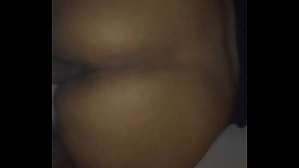 thumb blowing thick b itch back out